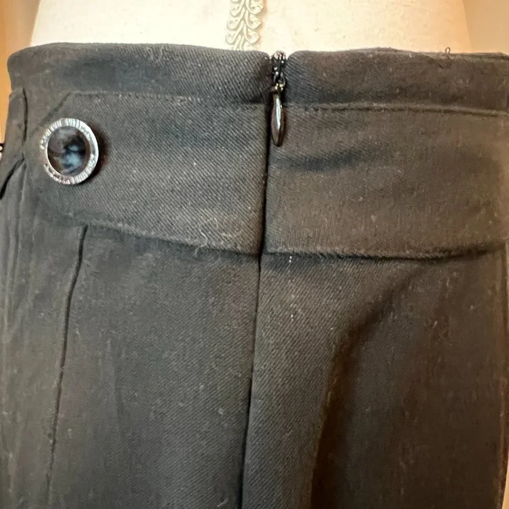 Adrienne Vittadini Black pencil skirt, Size 6
